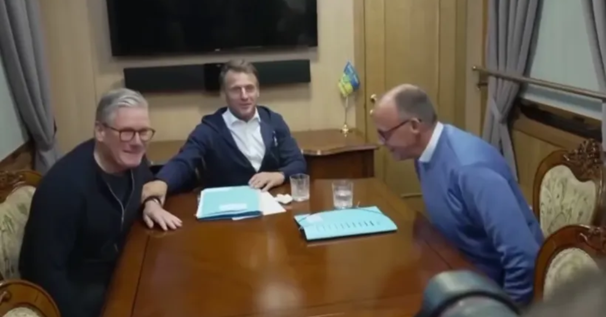 Macronov ponarejeni prah